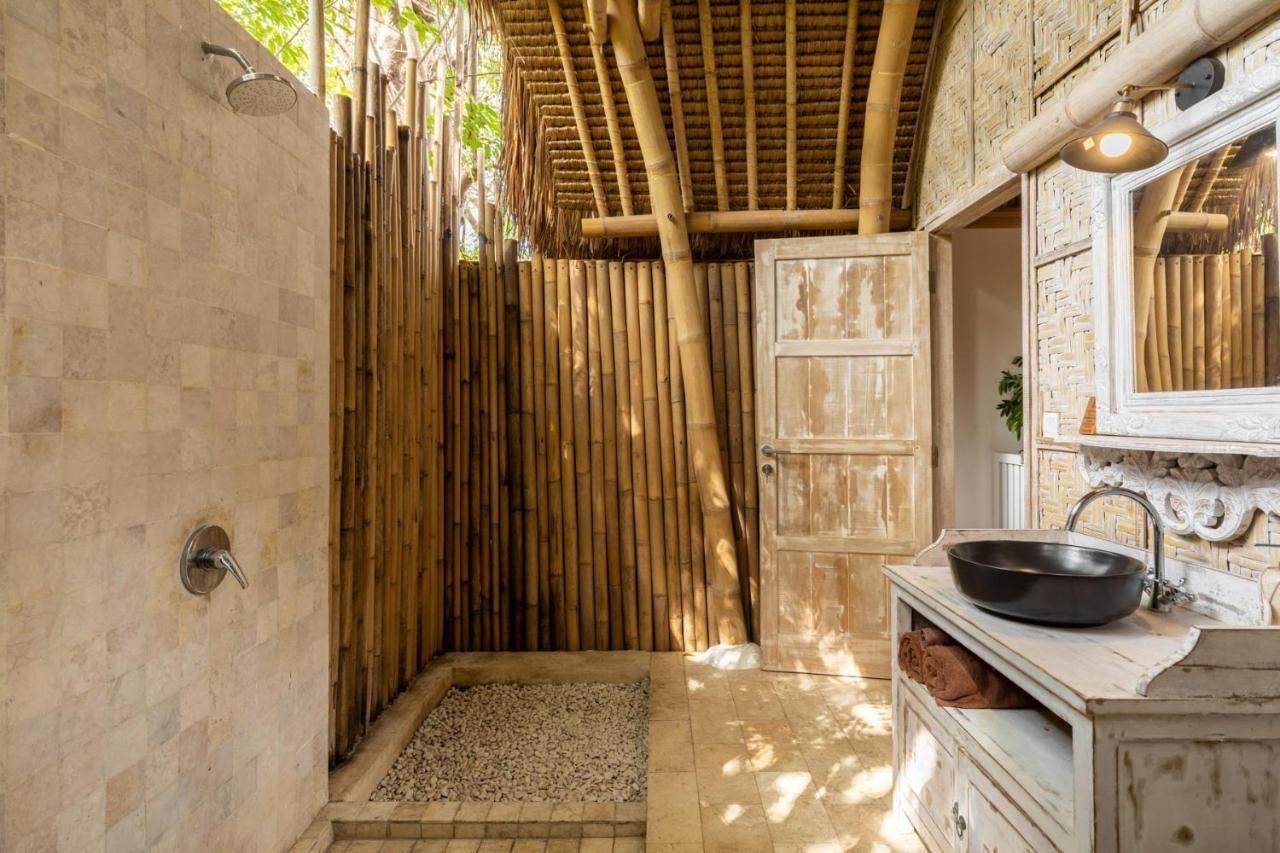 Amahelia Luxury Resort & Restaurant - Gili Asahan Exteriör bild