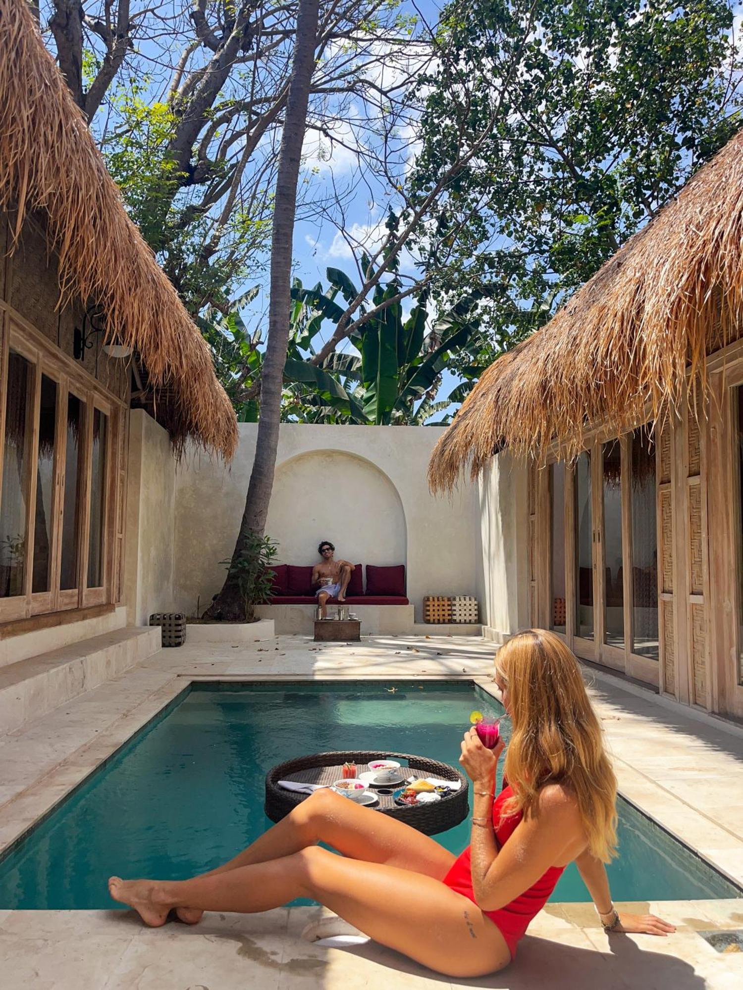 Amahelia Luxury Resort & Restaurant - Gili Asahan Exteriör bild